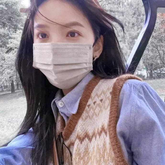 艳谍飘香